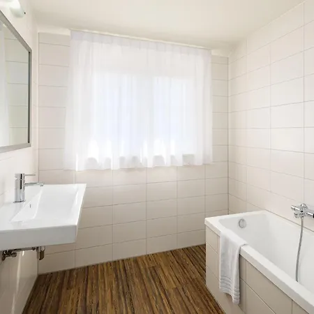 Luxurious Detached With 3 Bathrooms, In De Maasduinen * Arcen