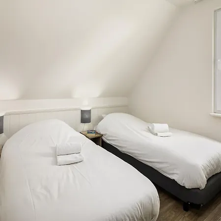 Luxurious Detached With 3 Bathrooms, In De Maasduinen * Arcen