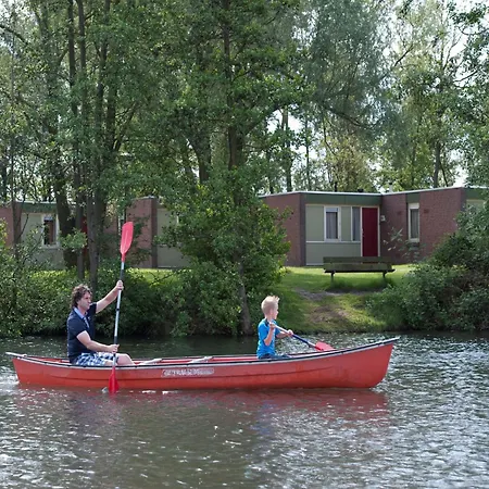 Luxurious Detached With 3 Bathrooms, In De Maasduinen *