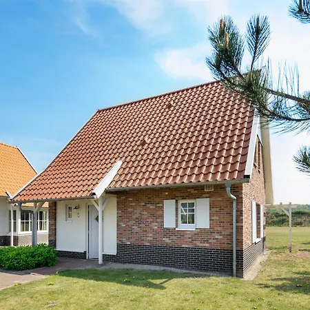 Luxurious Detached With 3 Bathrooms, In De Maasduinen Villa Arcen